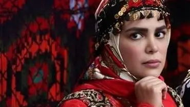 عکس‌های داغِ «نازارِ» سریال نون خ با تیپی ساده و مینیمال