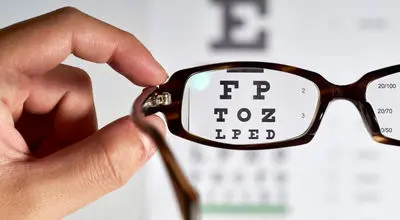 تفاوت نزدیک بینی و دوربینی / علل، علائم و راه های درمان
