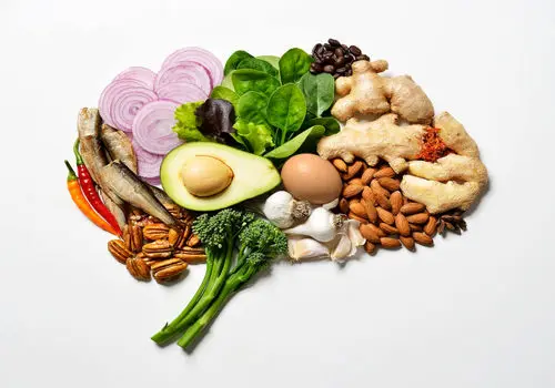بهترین غذاها برای سلامت مغز شما بعد از 40 سالگی