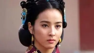 بانو سوسانو روز به روز جذاب‌تر و جوان‌تر می‌شود