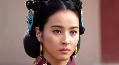 بانو سوسانو روز به روز جذاب‌تر و جوان‌تر می‌شود