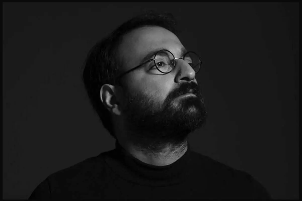 اجرای کنسرت آرمان گرشاسبی زیر باران تهران+ فیلم