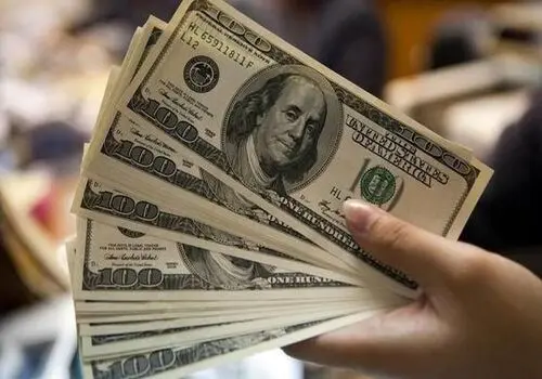 بازار ارز در آستانه جهش؛ دلار به مرز ۱۰۸ هزار تومان رسید