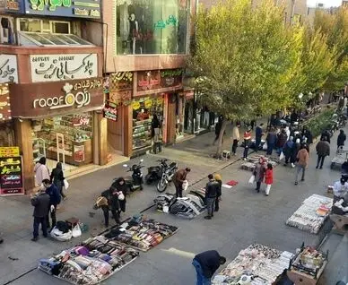پیاده‌روهای تهران در اشغال دستفروش‌ها؛ چرا ساماندهی به نتیجه نمی‌رسد؟