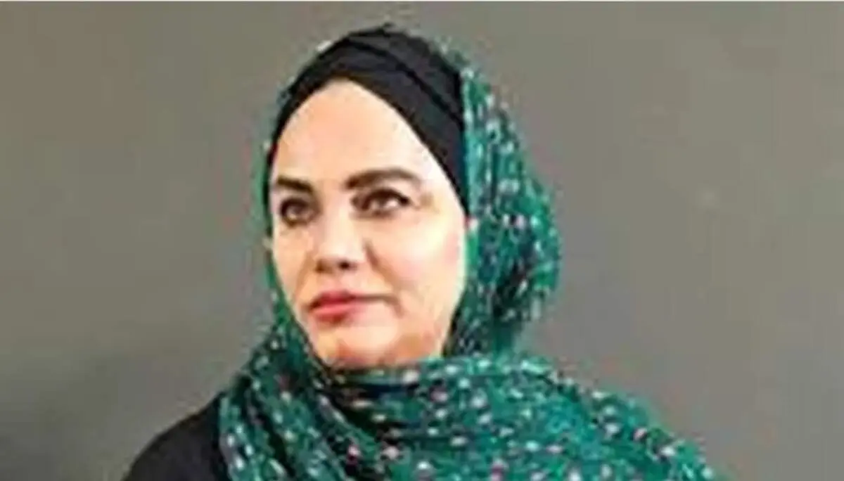 گریم سنگین زهره، خواهر نرگس آبیار در «بامداد خمار»