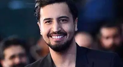 سلفی آسانسوری مهرداد صدیقیان جلب توجه کرد