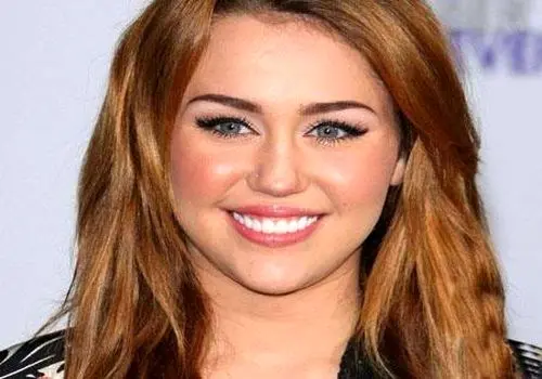 نامزدی پرزرق‌وبرق؛ حلقه ۴۵۰ هزار دلاری مایلی سایرس خبرساز شد+عکس