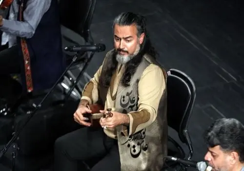 پرواز همای برای کودکان شهید میناب خواند