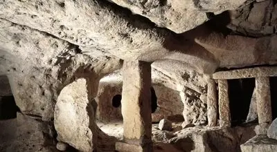 کشف معبد زیرزمینی ۶ هزارساله با خاصیت تقویت صدا + عکس