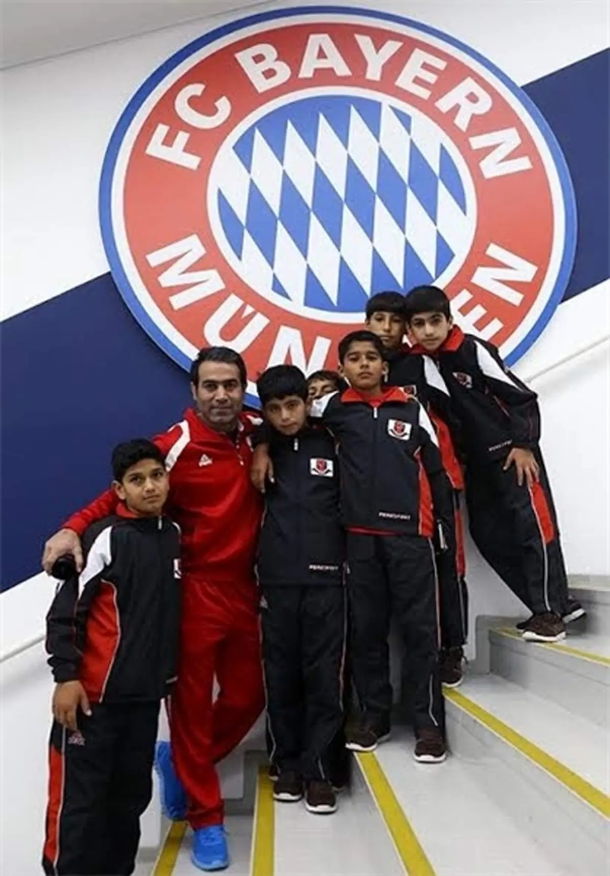 شاگردان مهدی مهدوی‌کیا در ورزشگاه آلیانس آر‌ه‌نا+تصاویر