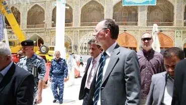 واکنش جالب سفیر آلمان از حضور در حرم امام علی(ع) + عکس