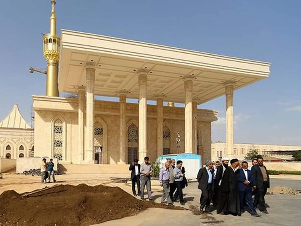 این مرقد امام مستضعفین است یا قصر پادشاهان؟!