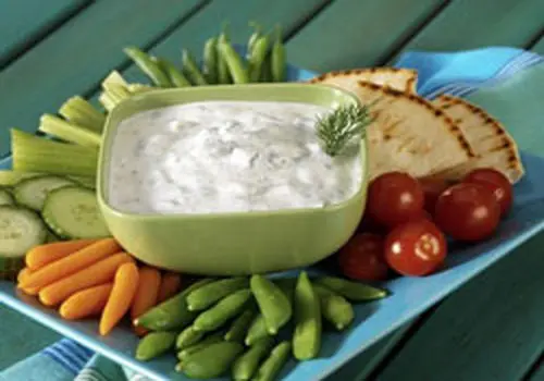  بازار لبنیات در شوک؛ سود ۳۰۰ درصدی روی هر سطل ماست!