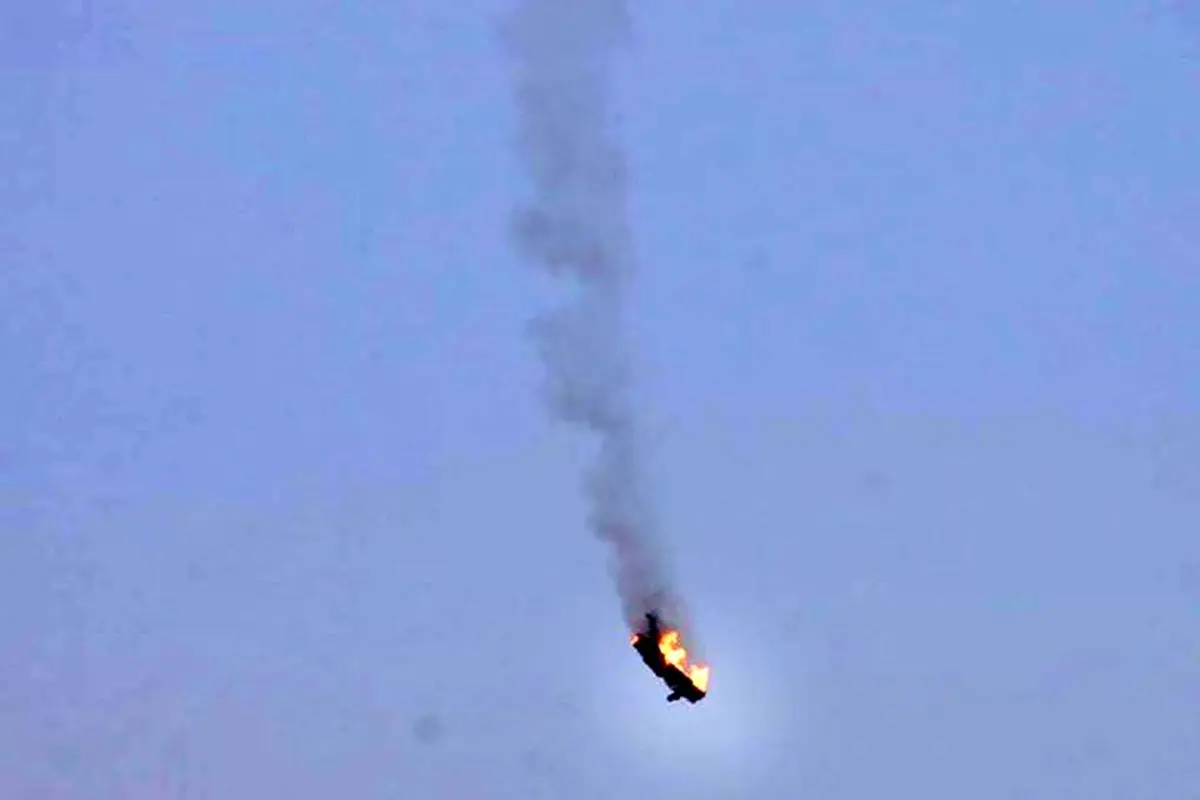 عکس:سرنگونی هواپیمای سوخوی ارتش سوریه در درعا