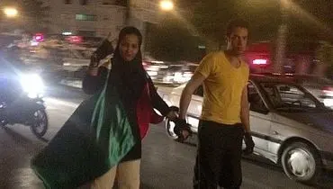 شادی خیابانی در مشهد به مناسبت پیروزی تیم والیبال ایران بر آمریکا