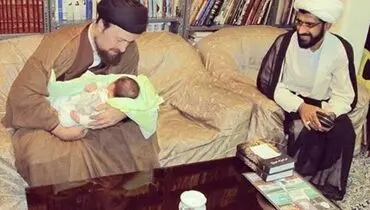 عکس:سید حسن خمینی در منزلش در قم
