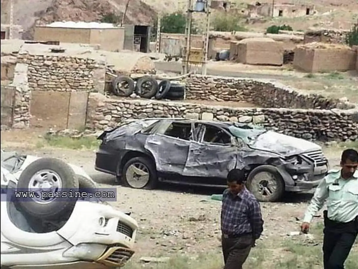 واژگونی کامیون حامل خودروهای لکسوس+عکس