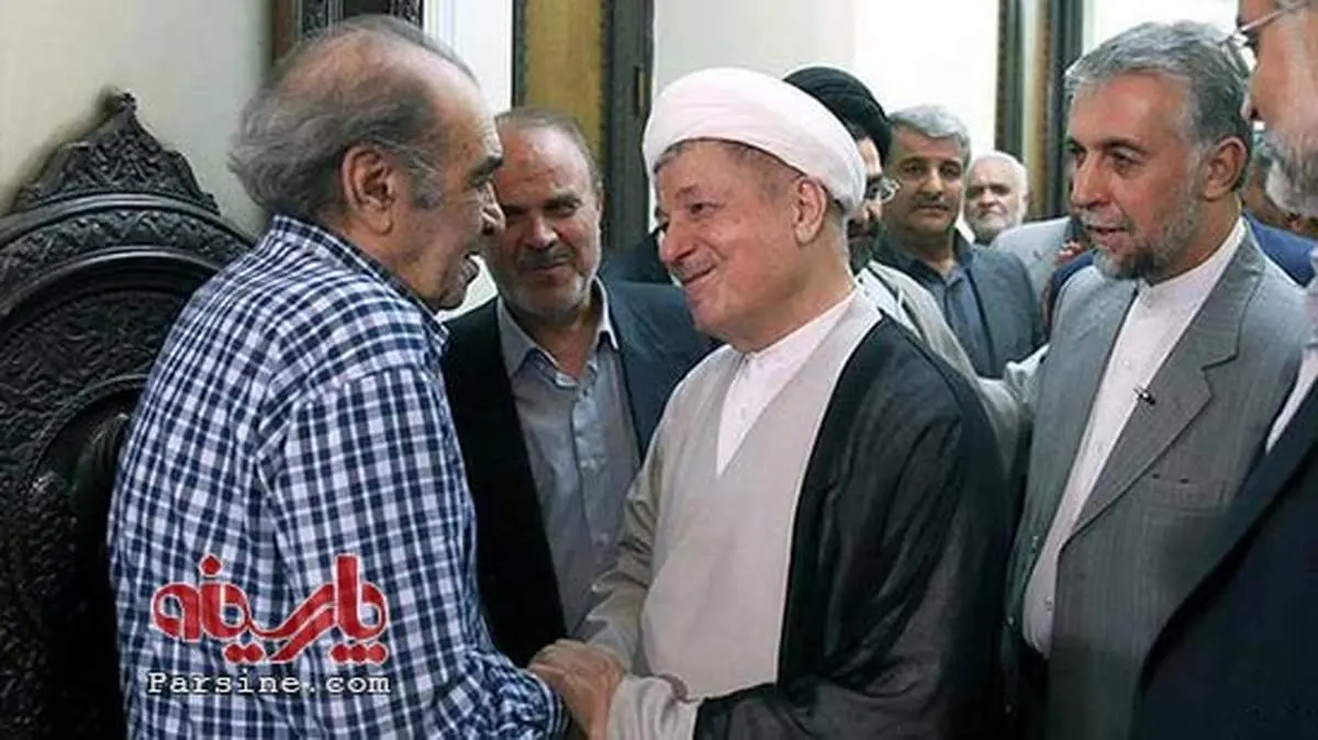 عکس: گفتگوی هاشمی رفسنجانی و ایرج