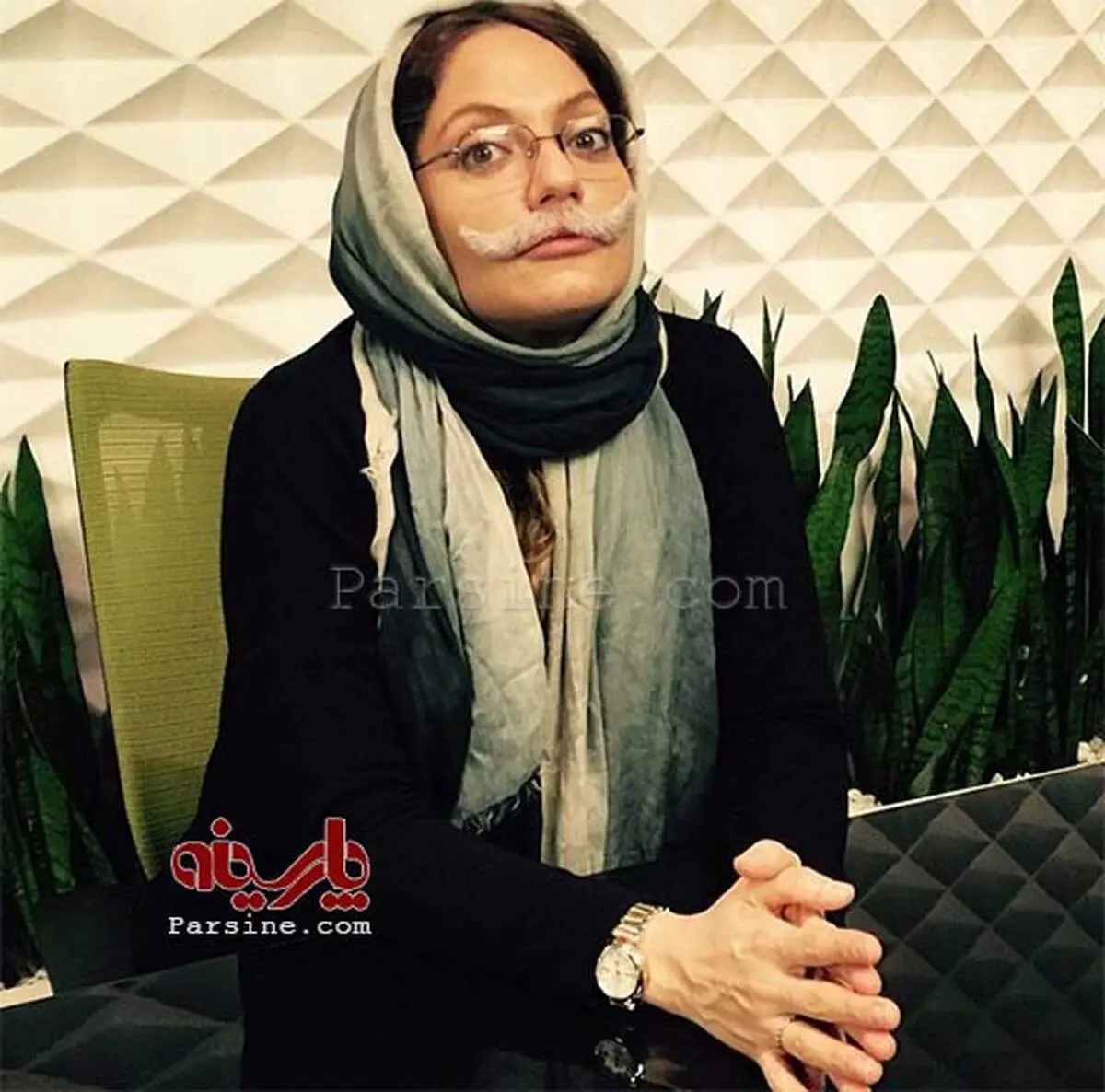 عکس: شوخی مهناز افشار با سیبیل گریم