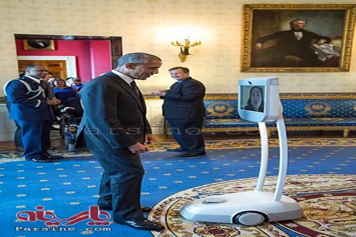 عکس: گفتگوی اوباما با ربات کاخ سفید