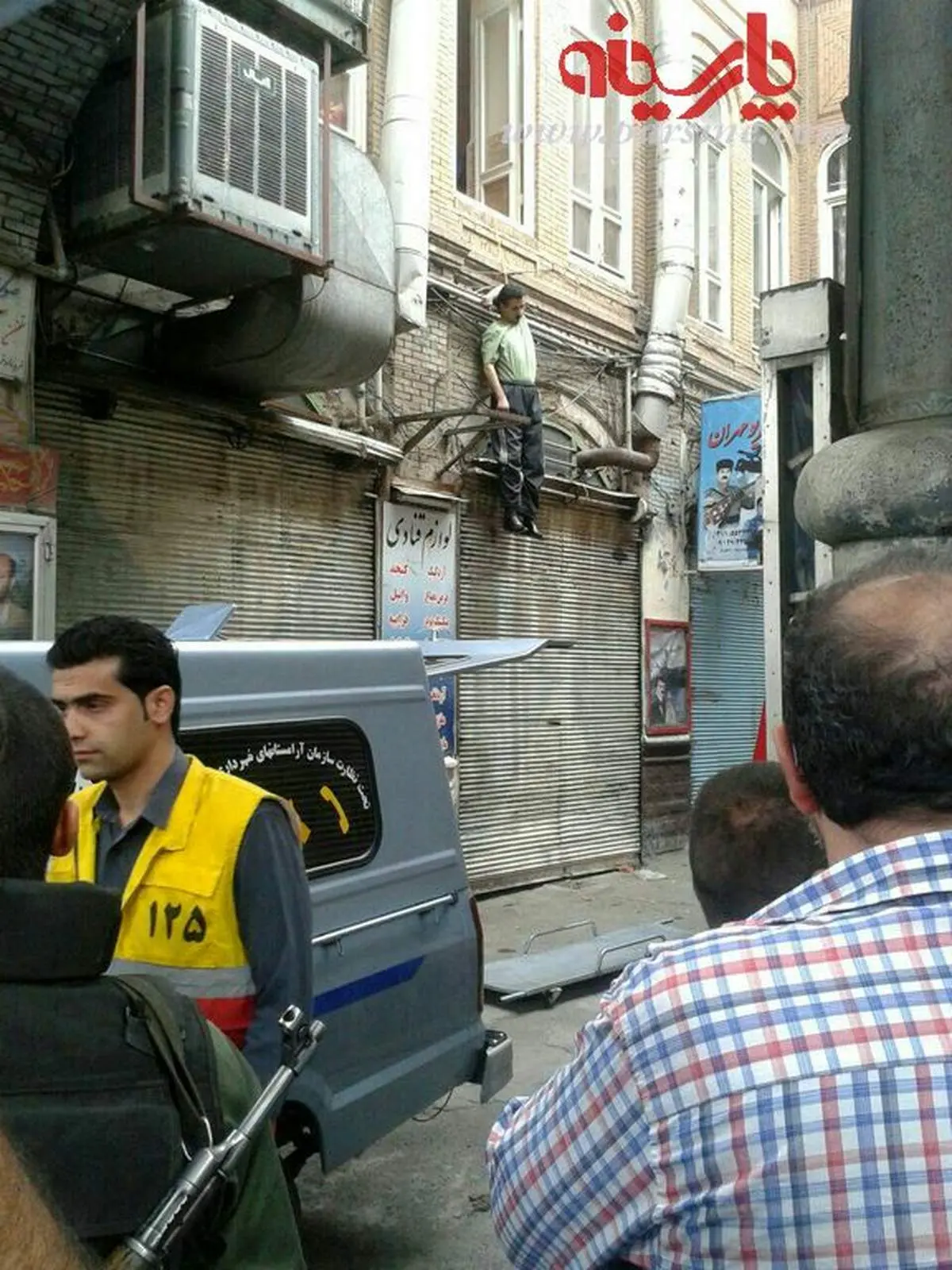 عکس:خودکشی یک کارگر در تبریز