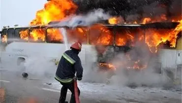 اتوبوس مسافربری ولوو در فردوس دچار حریق شد