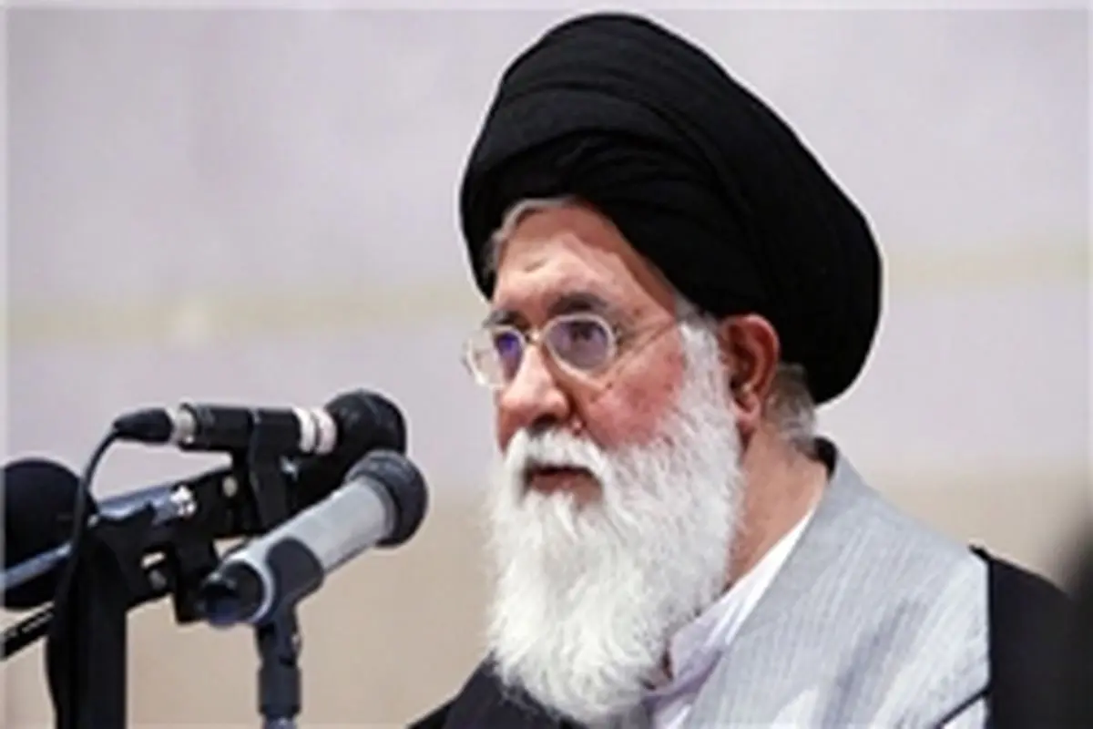 نباید سفره مک‌دونالد در ایران پهن شود