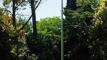عکس: بالا رفتن پرچم در سفارت انگلیس