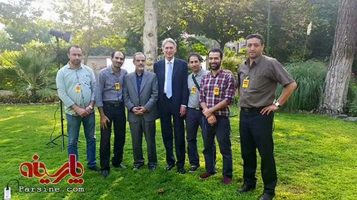 عکس یادگاری خبرنگاران صداوسیما با وزیرخارجه انگلیس