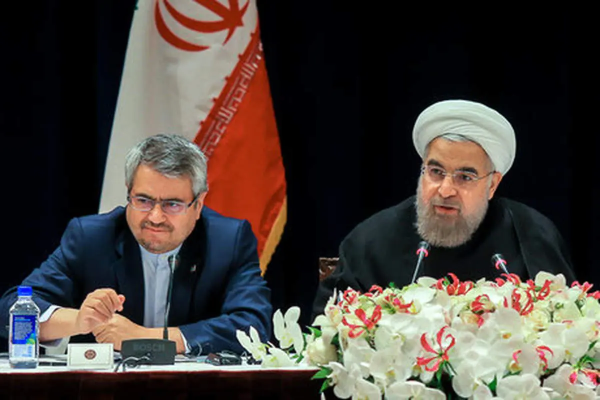 مشکلات ایران و آمریکا با دست دادن حل نمی‌شود