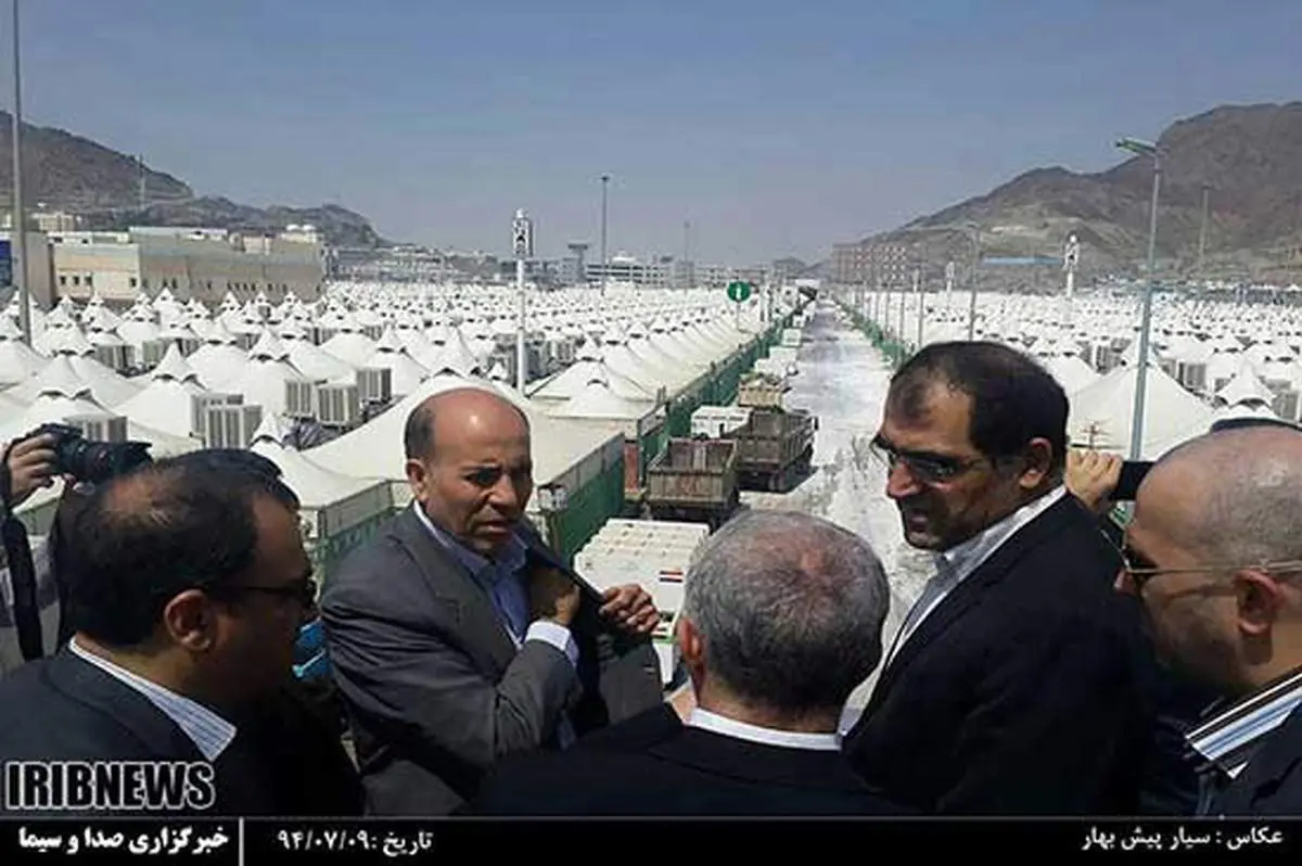 عکس: بازدید وزیربهداشت از خیابان کشته شدگان منا
