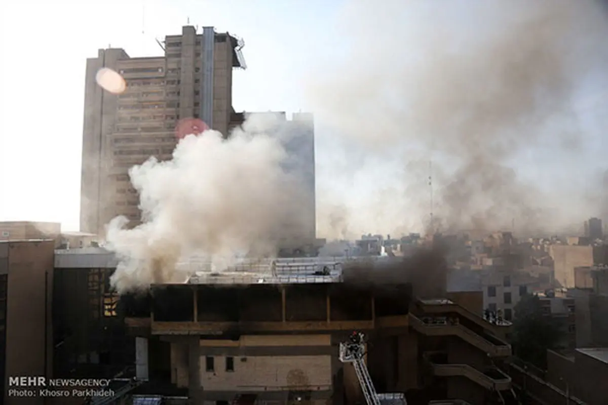 عکس: آتش سوزی در ساختمان وزارت کشور