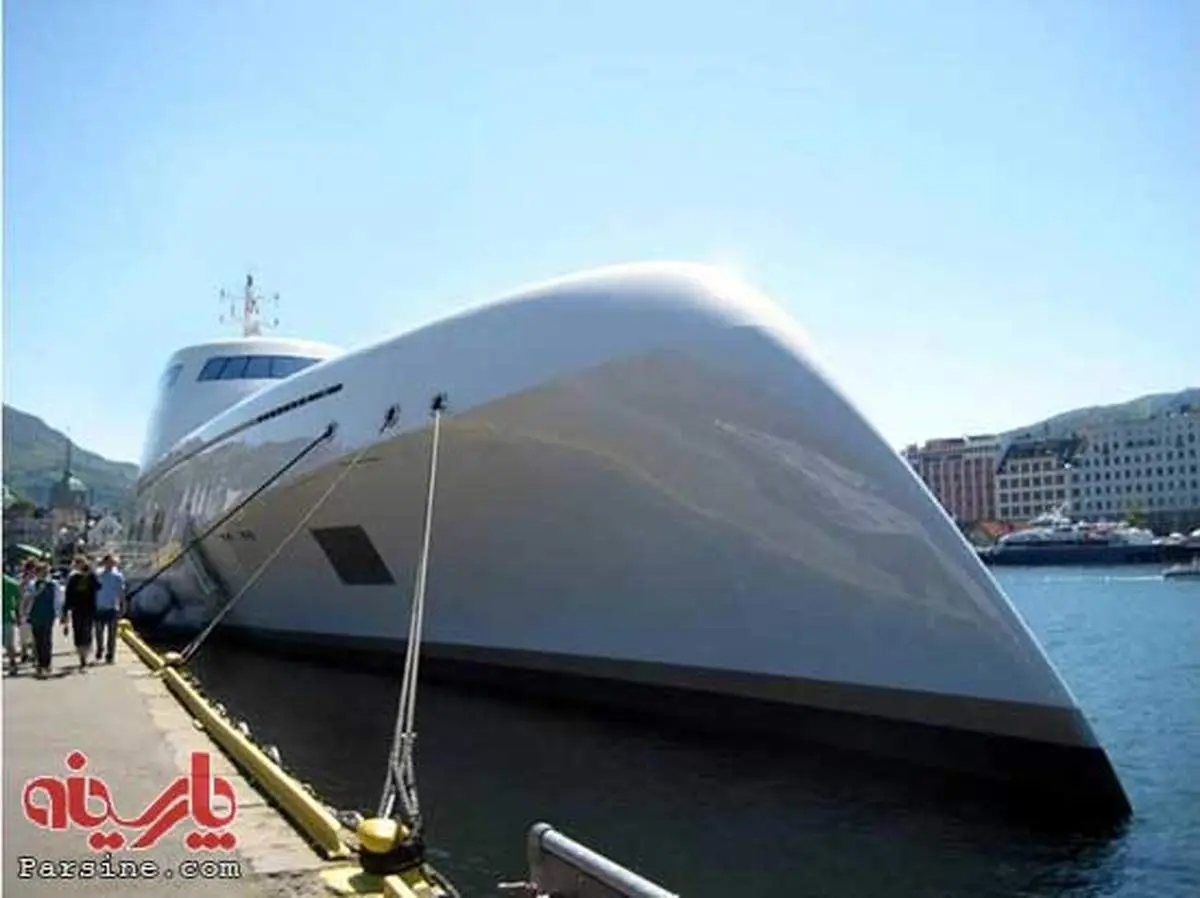 عاشقی در اعماق با هتل زیردریایی