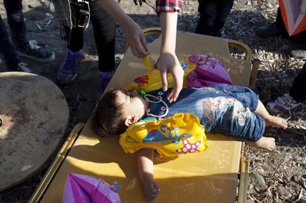 کم پای برهنه خبر از خار نباشد / عکس: روایت تصویری پناهجویان پابرهنه