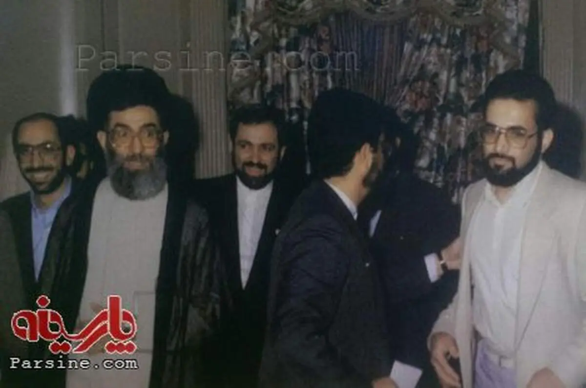 عکس:جواد ظریف در سفر آیت الله خامنه ای به نیویورک/1366