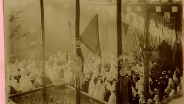 عکس: روضه خوانی زنان قاجار در ایام محرم