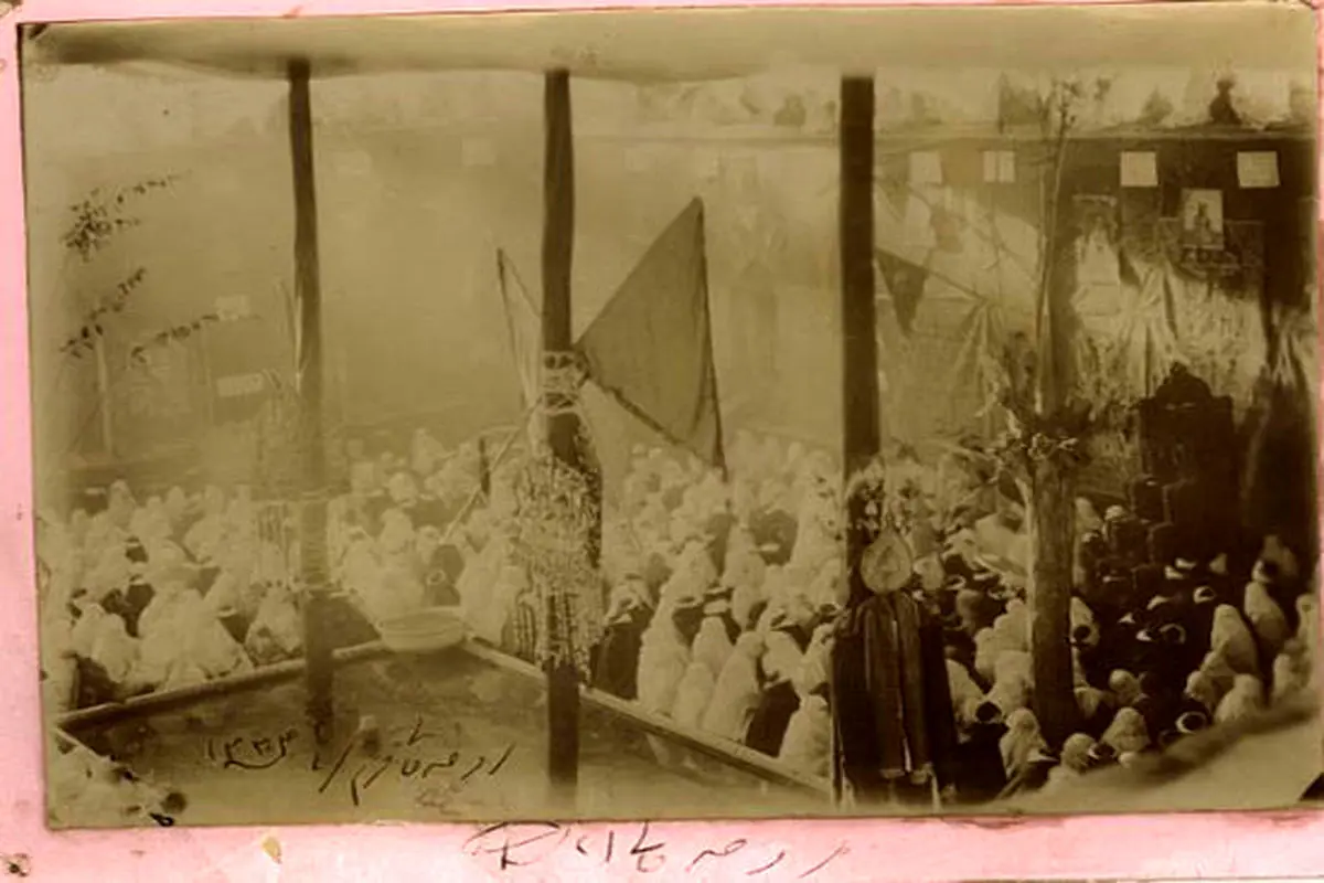 عکس: روضه خوانی زنان قاجار در ایام محرم