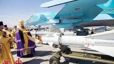 عکس:تبرک موشک روسی قبل از عملیات در سوریه!