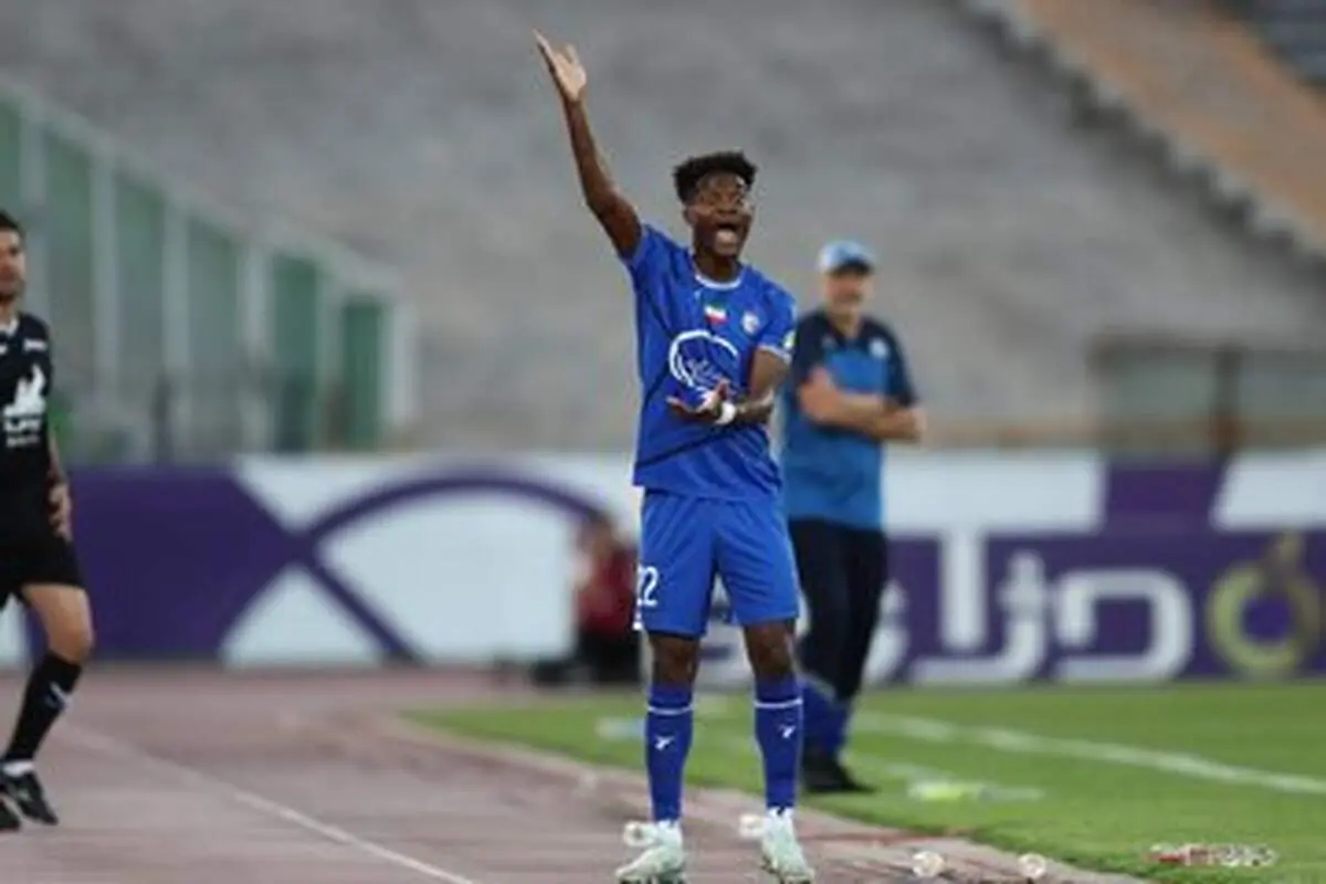 اندونگ در استقلال ماندنی شد+ عکس 