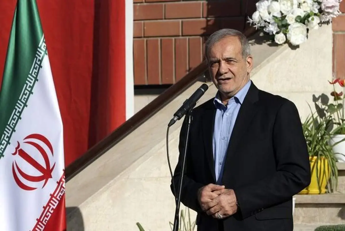 پزشکیان خطاب به دانش‌آموزان: شما طلا هستید

