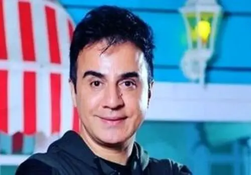 عکس زیر خاکی از عمو پورنگ با یک شیر!