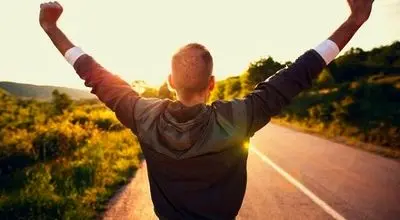 با «تعالی» به احساس رضایت و خرسندی می رسیم یا با «کمال»؟
