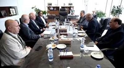 ارسال نامه روسای اتاق‌های سه‌گانه به معاون اول رئیس‌جمهور | تأکید بر پیگیری مشکلات نانوایان و کامیون‌داران