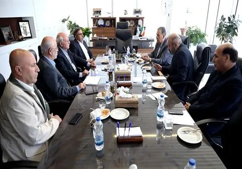 ارسال نامه روسای اتاق‌های سه‌گانه به معاون اول رئیس‌جمهور | تأکید بر پیگیری مشکلات نانوایان و کامیون‌داران