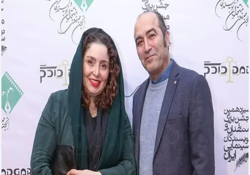 حضور ژاله صامتی و همسرش درکنارهم مقابل عکاسان پس‌از مدت‌ها/ویدیو 