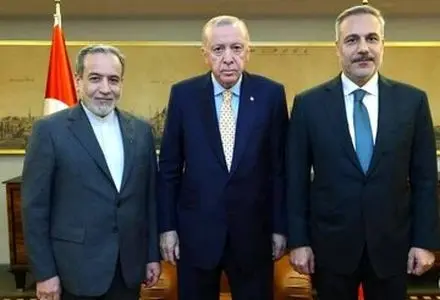 پیام عراقچی درباره سفر به ترکیه: تهران آماده گفتگو است