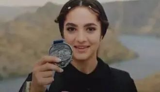 ماجرای شوکه‌کننده ثنا زارع از پرت شدن از طبقه پنجم و به کما رفتن تا قهرمان ایران و آسیا شدن در قایقرانی/ویدیو 