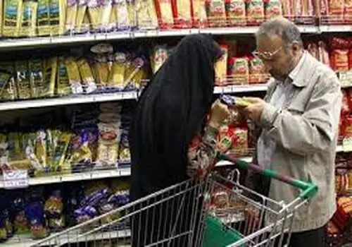 قیمت‌گذاری دستوری پاسخگو نبود! افزایش تورم فقرا ادامه دارد