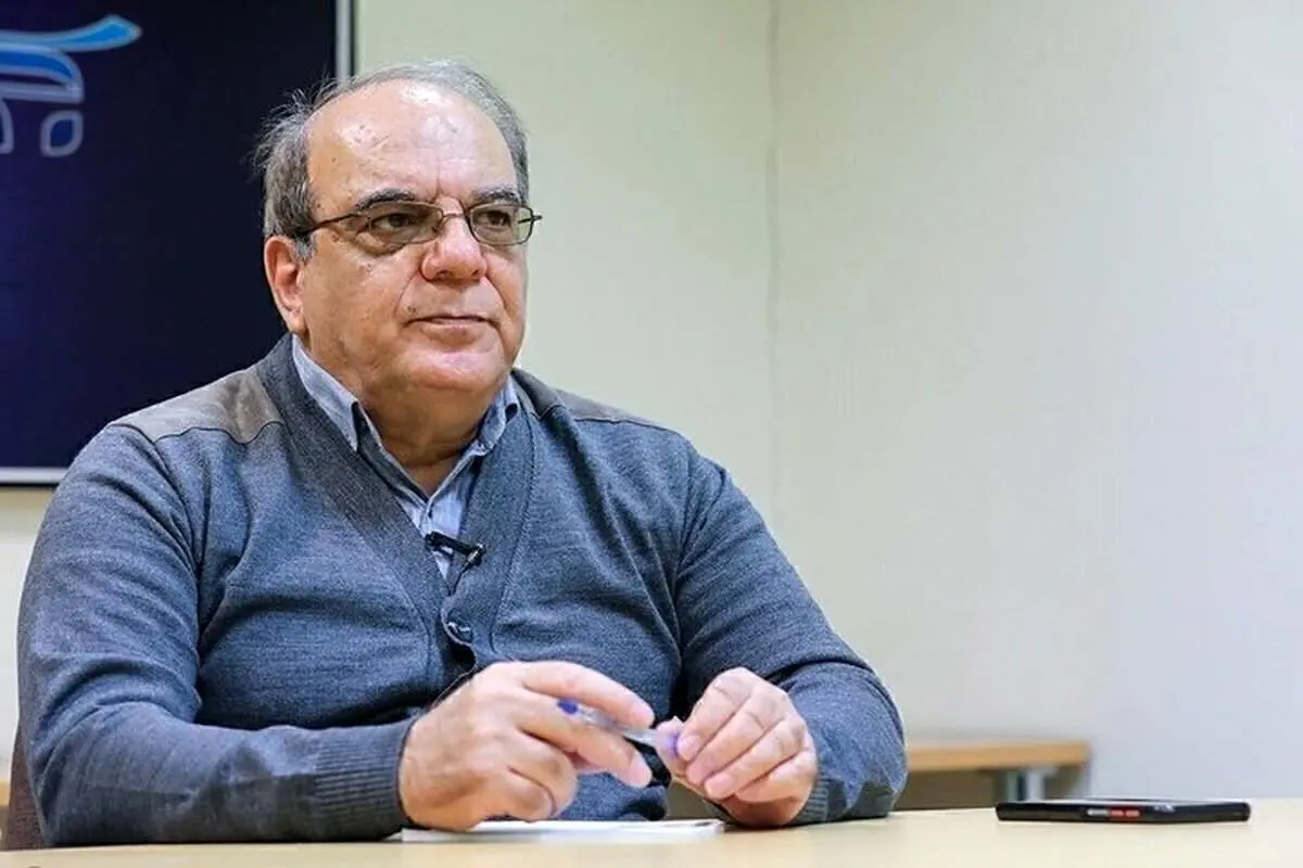 تمسخر سخنان عجیب رئیسی درباره رخنه فساد توسط عباس عبدی