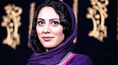 مونا فرجاد: به همین راحتی از بمباران حرف نزنین